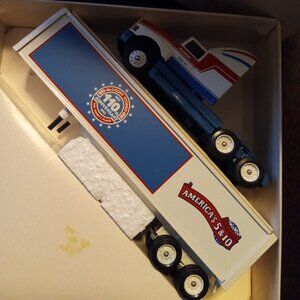 Winross Collector's Truck 🚛